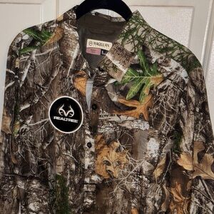 Magellan Outdoors Green and Brown Camouflage Shirt Jacket